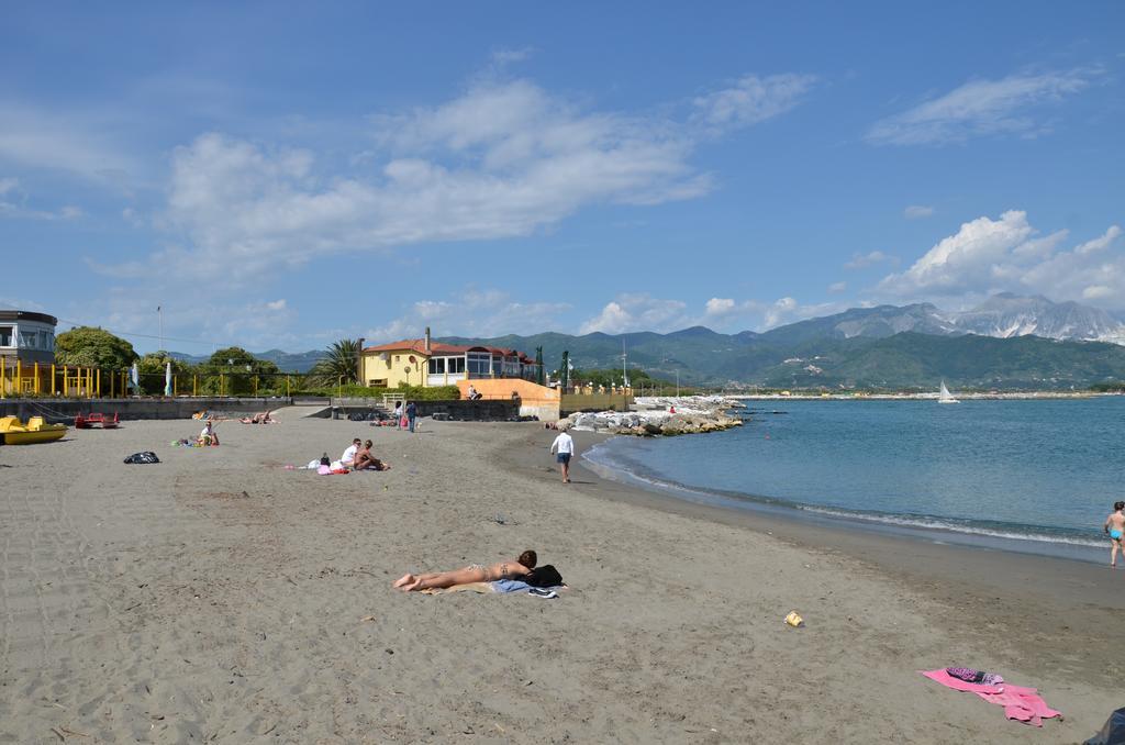La Perla Del Magra Holidays House Monte Marcello Ngoại thất bức ảnh