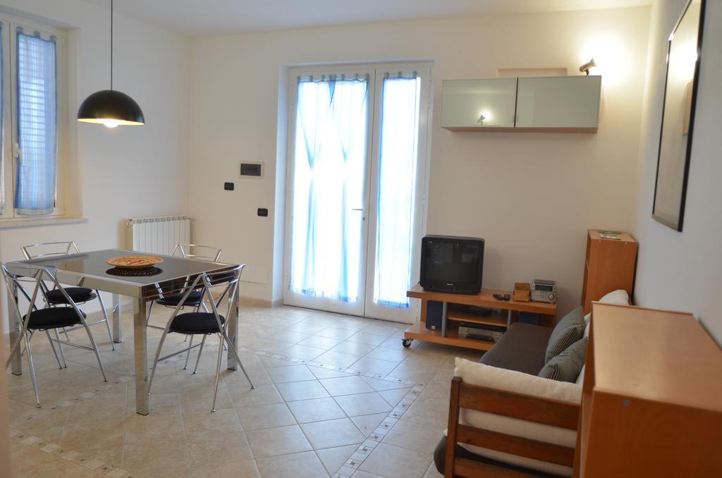 La Perla Del Magra Holidays House Monte Marcello Ngoại thất bức ảnh