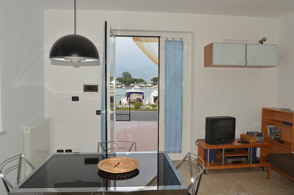 La Perla Del Magra Holidays House Monte Marcello Ngoại thất bức ảnh